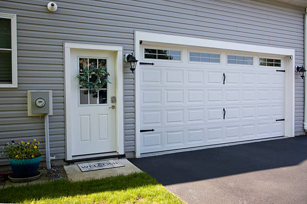 24/7 Emergency Garage Door Panel Replacement experts in Grantville, GA